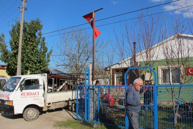 Akülü aracı yanmıştı, Başkan Soykan'dan yardım istedi