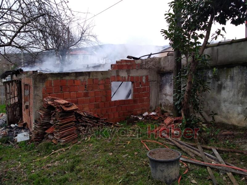 Odunluk alev alev yandı