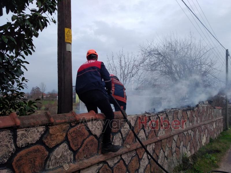 Odunluk alev alev yandı