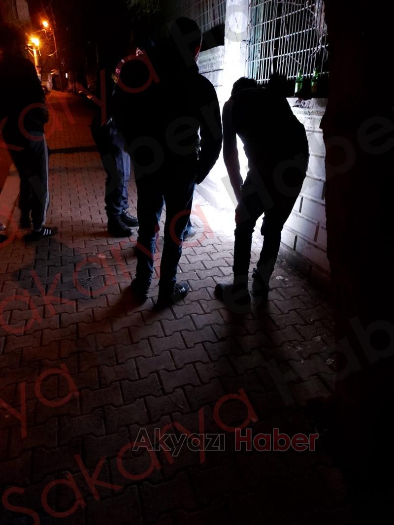 Pompalıyla eşinin dükkanına saldırdı