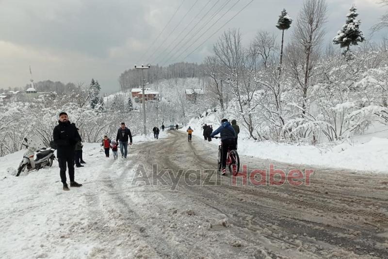 Güzlek-Keremali yolu kapatıldı