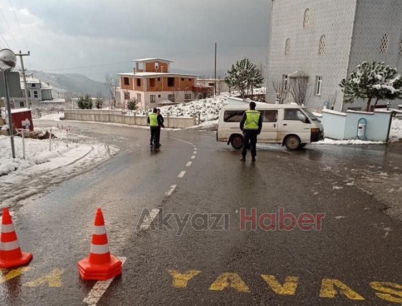 Güzlek-Keremali yolu kapatıldı