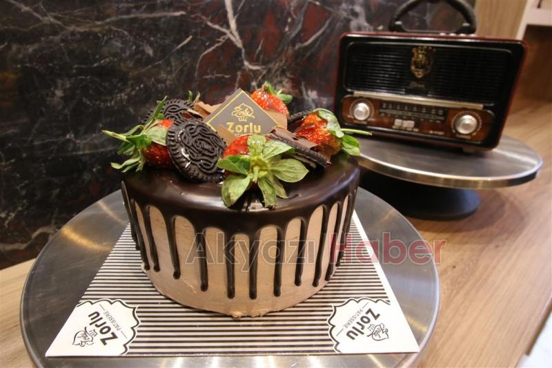 Zorlu Patisserie Akyazı'da Açıldı