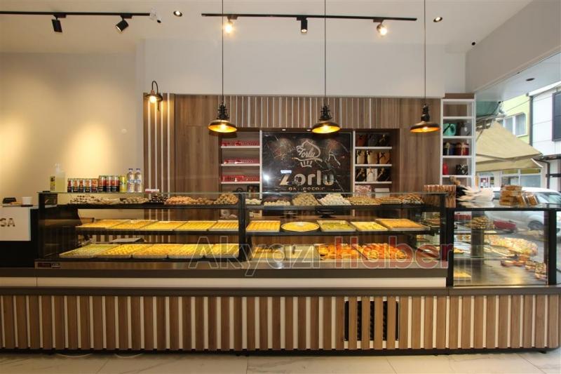 Zorlu Patisserie Akyazı'da Açıldı
