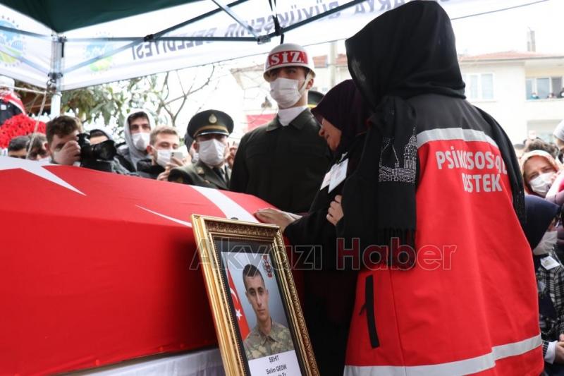 Sakarya şehidini dualarla uğurladı