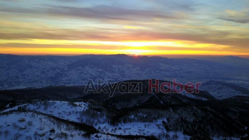 Karla örtülü Keremalide gün batımı büyüledi