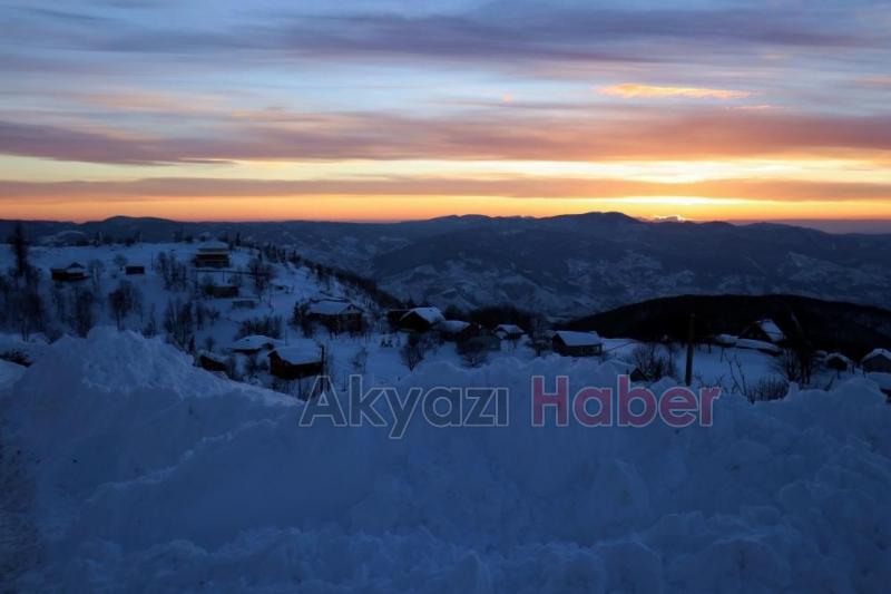 Karla örtülü Keremalide gün batımı büyüledi