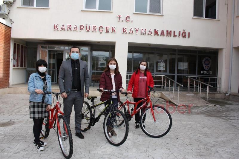 Karapürçek'te Bilgi Yarışması ödülleri verildi