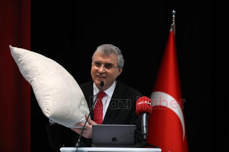 Başkan Yüce akyazıda kenevirden yastık üretti