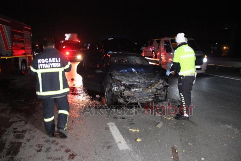 Feci kaza Akyazı plakalı aracın sürücüsü öldü