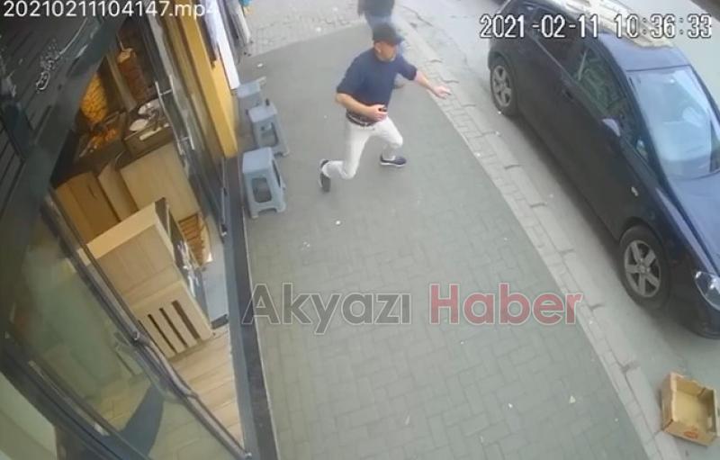 Akyazı'da depremde vatandaşların panik anları kamerada