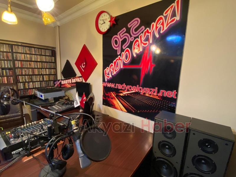 Dünya Radyo Gününde radyocuyla konuştuk