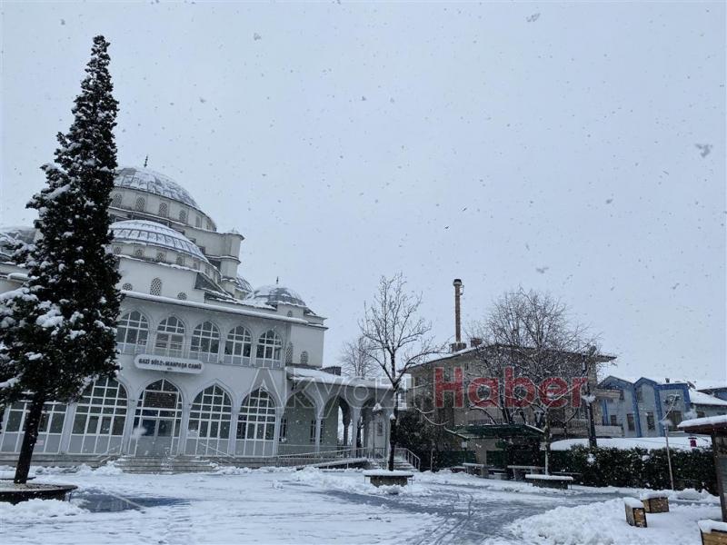 Akyazılılar güne böyle uyandı