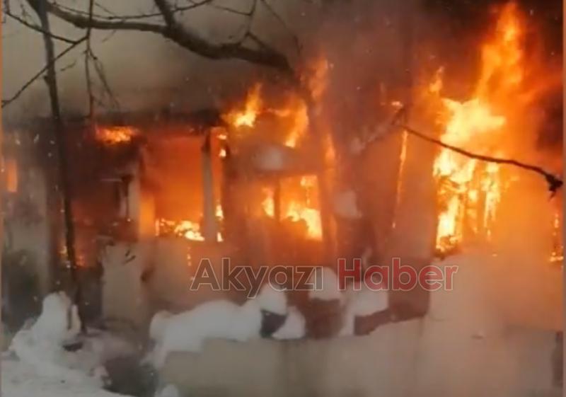 Sobaya odun atıp çıktı ev alev alev yandı
