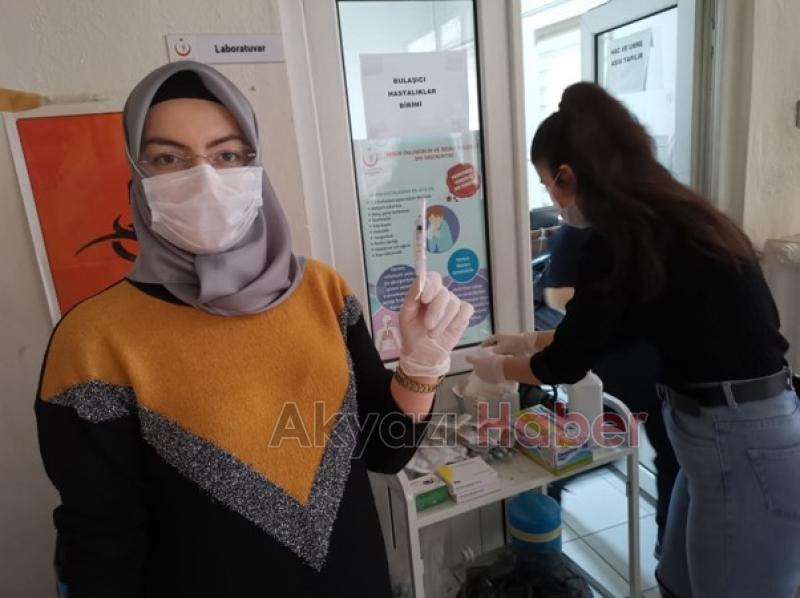Akyazı Sağlık Müdürlüğü'nden aşılamaya destek