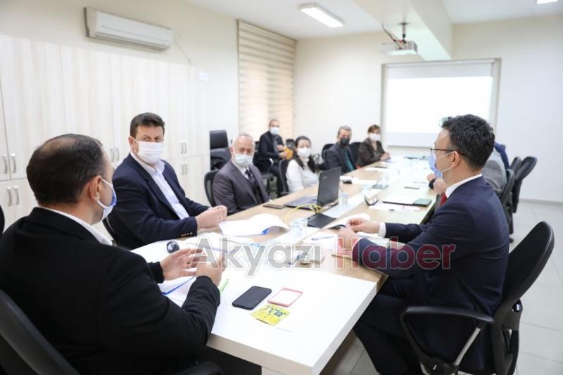 Korona değerlendirme toplantısı Akyazı'da yapıldı