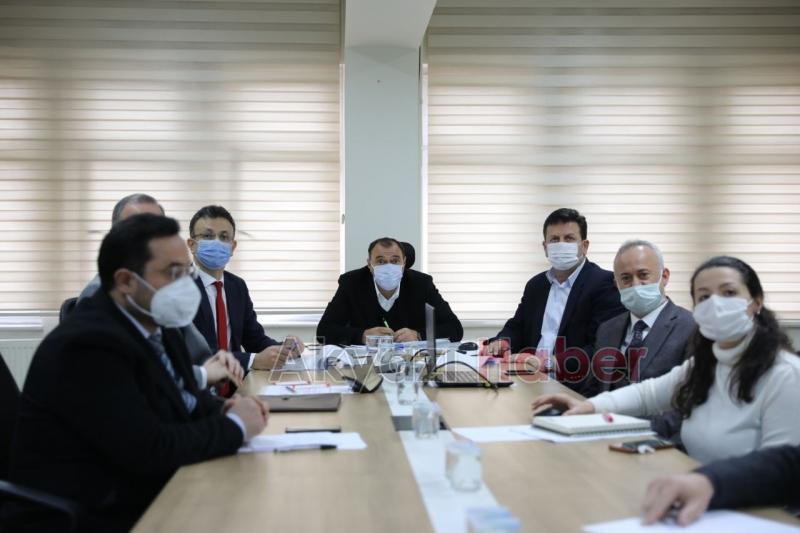 Korona değerlendirme toplantısı Akyazı'da yapıldı