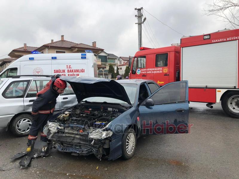 Otomobiller çarpıştı 3 çocuk yaralı