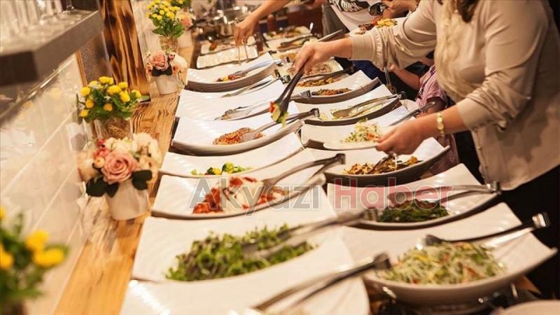 Türkiye'de her yıl  yiyecekler çöpe atılıyor