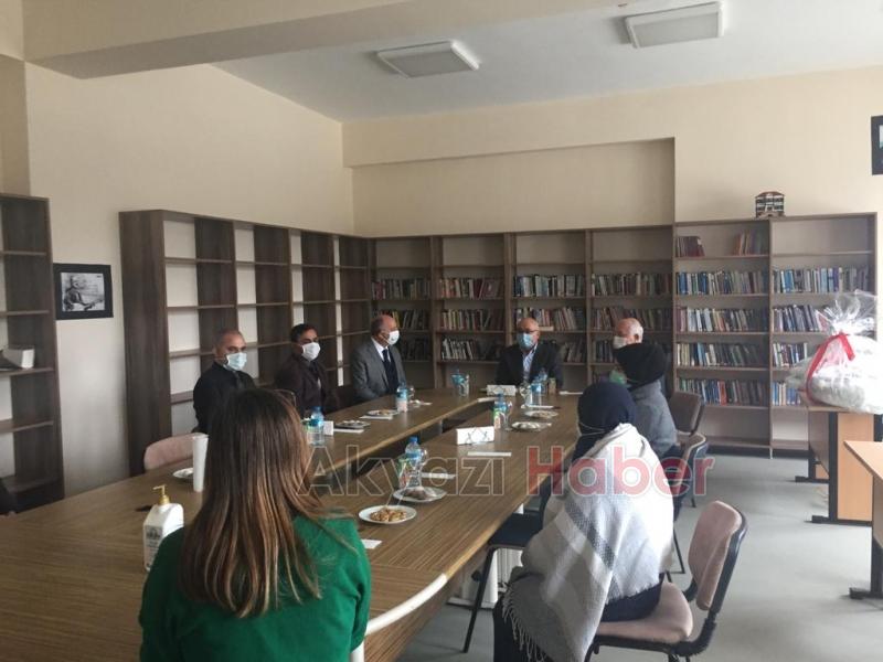 Akyazı Nilüfer Hatun MTALden genç kıza çeyiz hediyesi