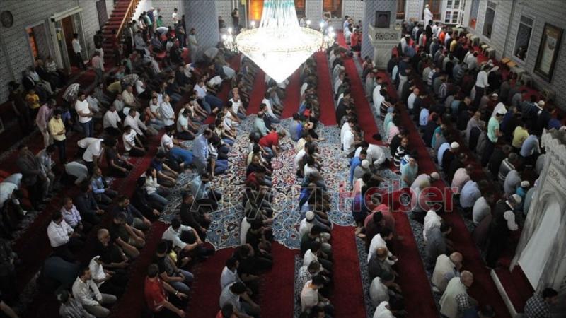 Diyanet açıkladı: Teravih namazı evde kılınacak