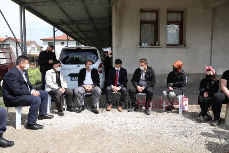 Koronadan ölen 3 çocuk babasının ailesini ziyaret etti