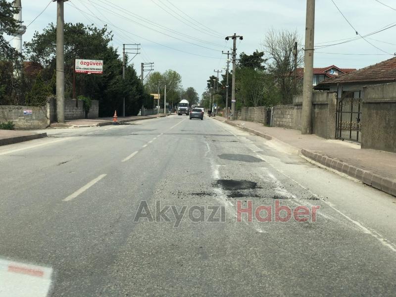 Çukurlar yama ile kapatıldı