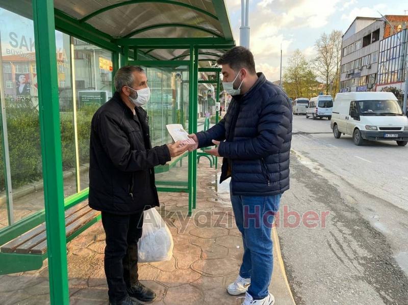 AK gençler iftara 5 kala geleneğini sürdürdü