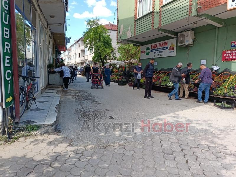 Korona fide ve çiçek satışlarını arttırdı