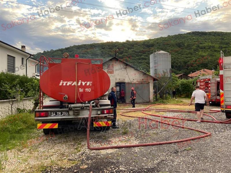 Tavuk çiftliği yandı