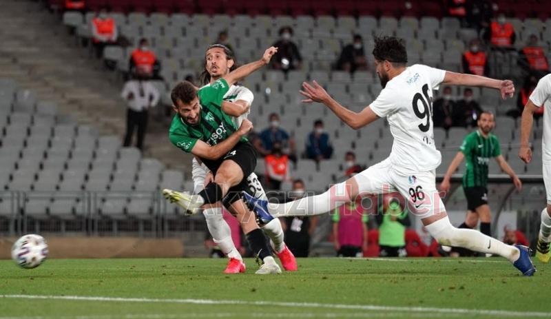 Kocaelispor 4 Sakaryaspor 0 