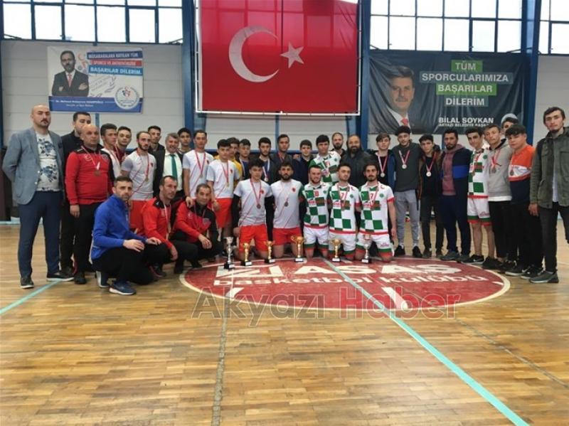 Akyazı Boybeyi 17 branşta sporun lokomotofi