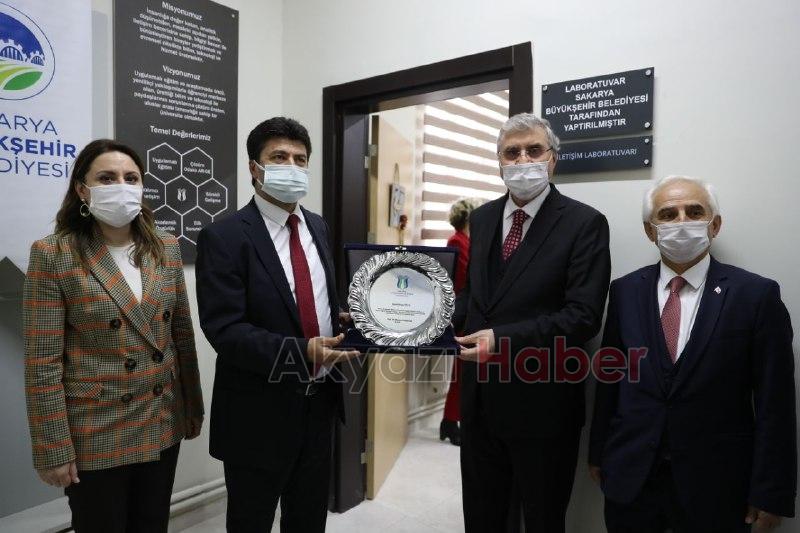 Sağlık Fakültesi'nin laboratuvarı açıldı