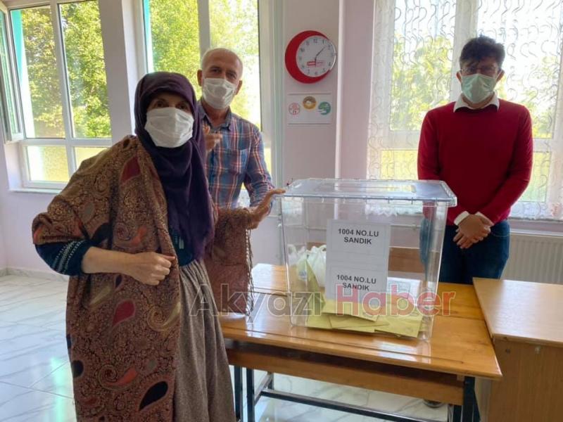 Erdoğdu ve Küçük İstiklal'de muhtarlığı kazanan isimler belli oldu