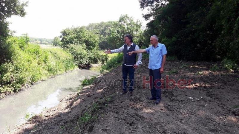 8 mahalleden geçen deredeki kirlilik alarm veriyor