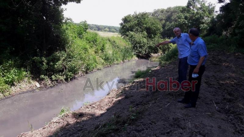 8 mahalleden geçen deredeki kirlilik alarm veriyor