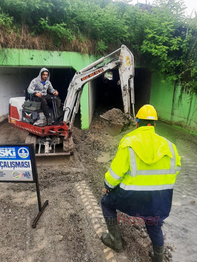 SASKİ’den yağmur mesaisi