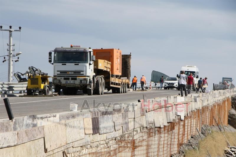Vakıf köprüsü trafiğe açıldı