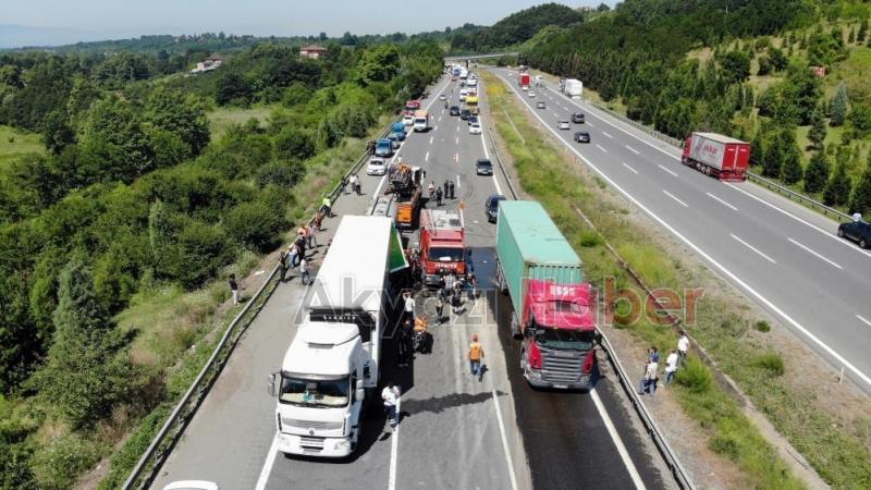 Tanker tıra ok gibi saplandı 1 ölü