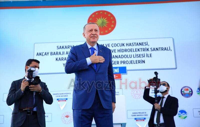 Sakarya'da Cumhurbaşkanı Erdoğan'a coşkulu karşılama