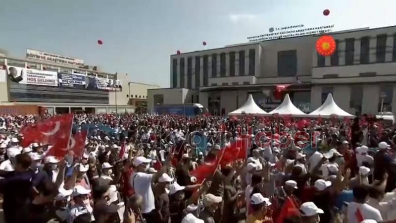 Sakarya'da Cumhurbaşkanı Erdoğan'a coşkulu karşılama