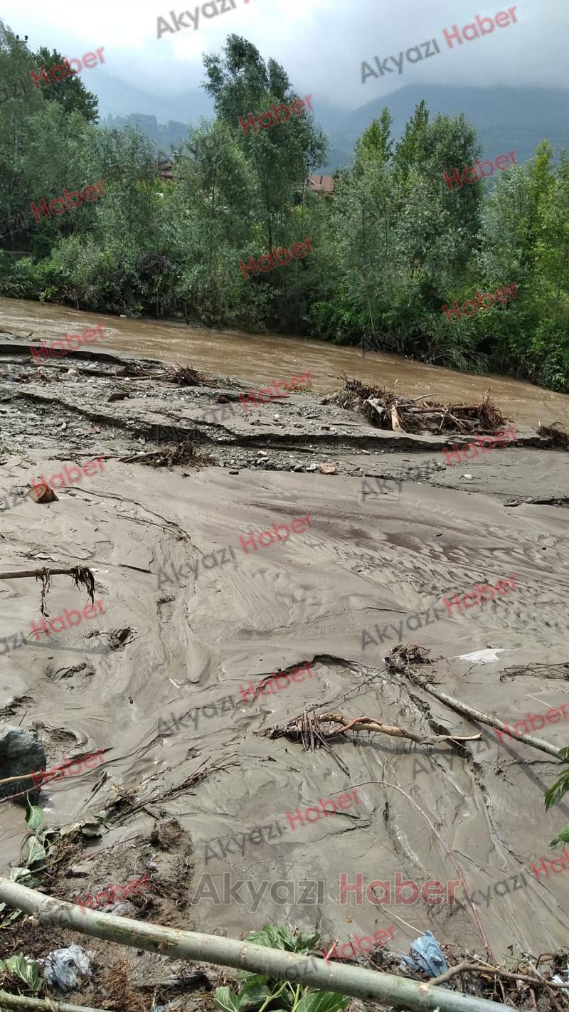 Dedeler'de sel sularına kapılan yaşlı adam kayboldu