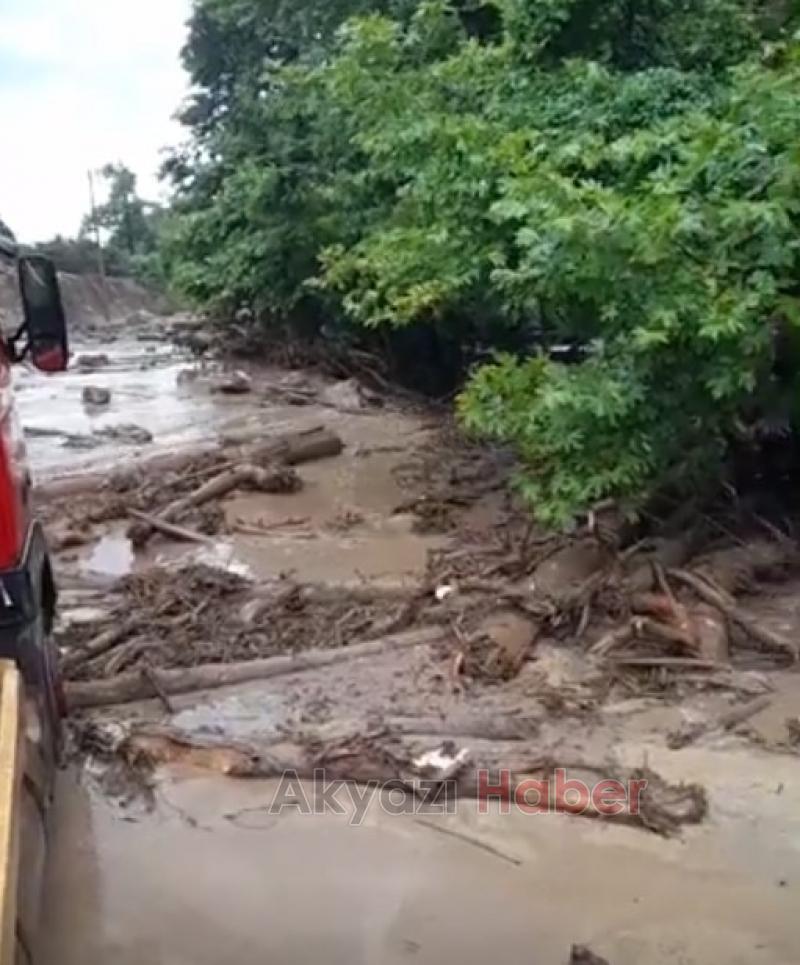 Alabalık tesisi ve restoran sular altında