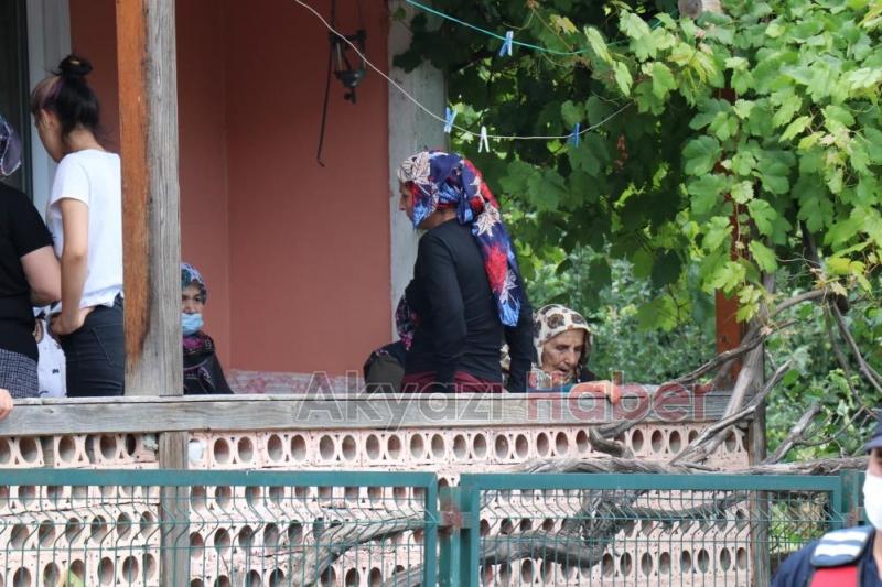 Eve giriş yolu kavgasında kan aktı: 1 ölü, 1 yaralı