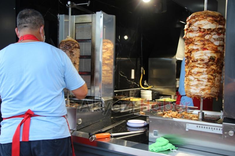 İnci Tavuk ve Et Döner Hizmete Devam ediyor