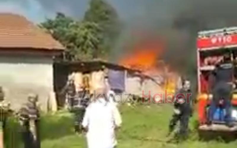 Ahşap atölyesi alev alev yandı