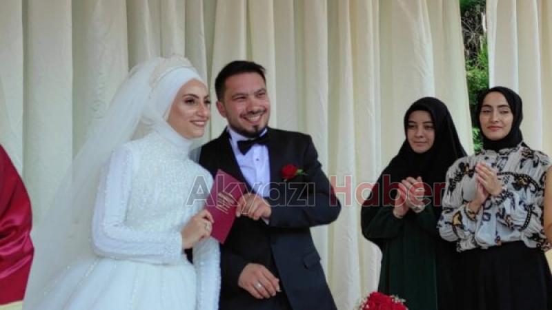 Editörümüz Medine Furuncuoğlu ve Barış Çakır dünya evine girdi