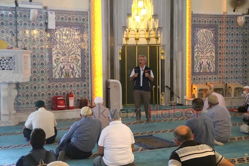 Akyazıda 10 ayrı camide cemaate afet eğitimi verildi