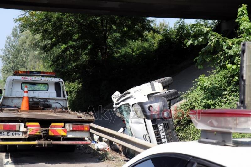 TEM'de feci kaza: 6 yaralı