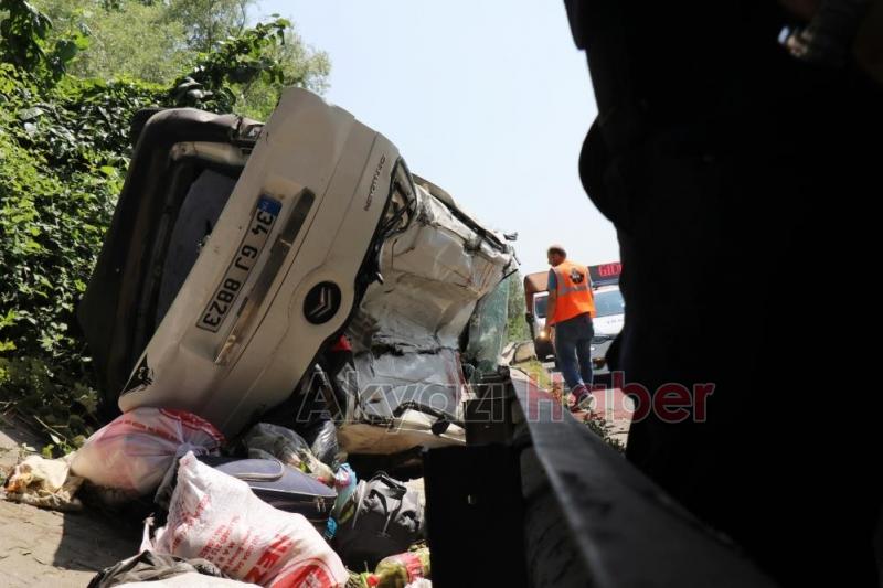 TEM'de feci kaza: 6 yaralı